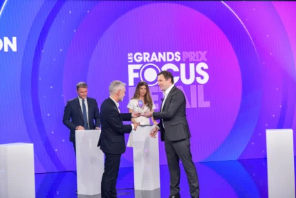 SHOWPLACE l Félix Bassous, Co-fondateur & Président